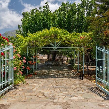 Tranquil Stone Garden House Villa Kalos Exterior photo